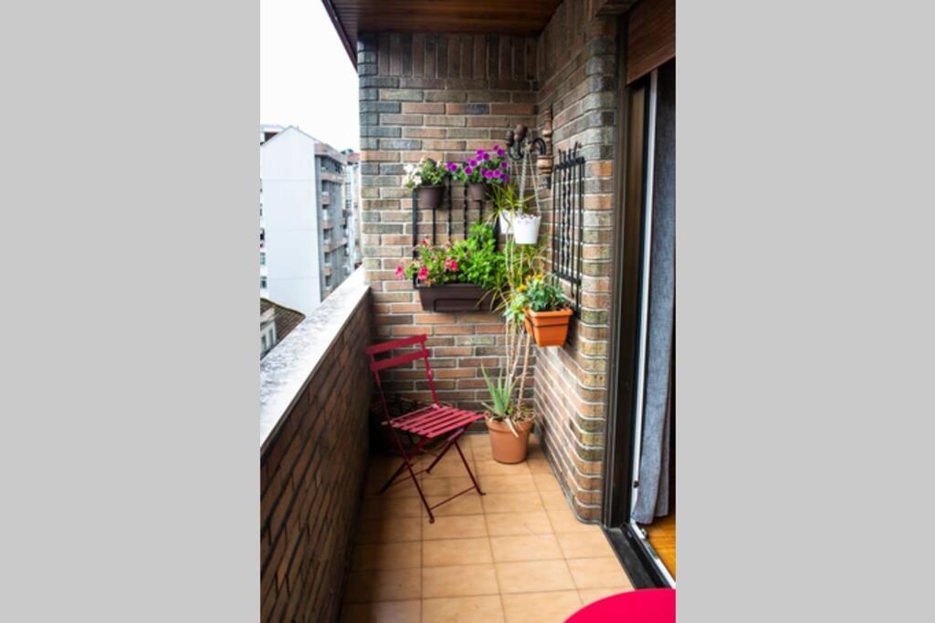 Piso Luminoso Y Tranquilo En Ourense Apartamento Exterior foto