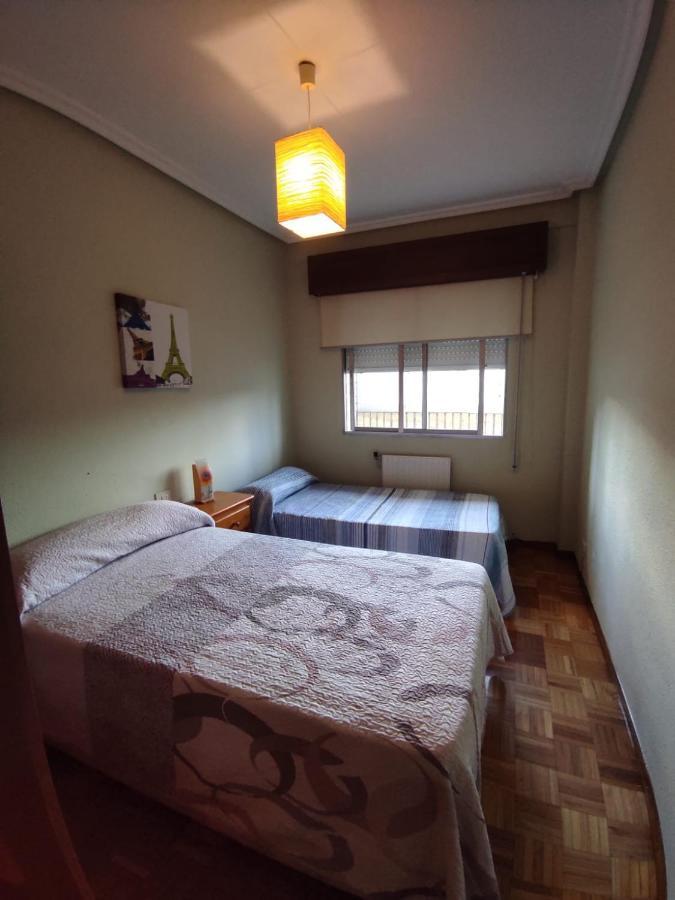 Piso Luminoso Y Tranquilo En Ourense Apartamento Exterior foto
